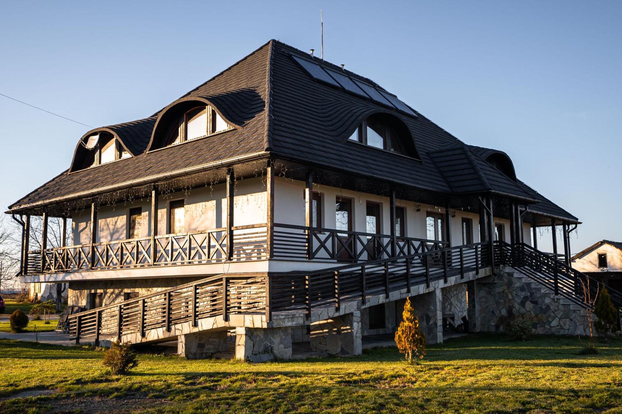 Casa Andra Hotel Siret Eksteriør billede