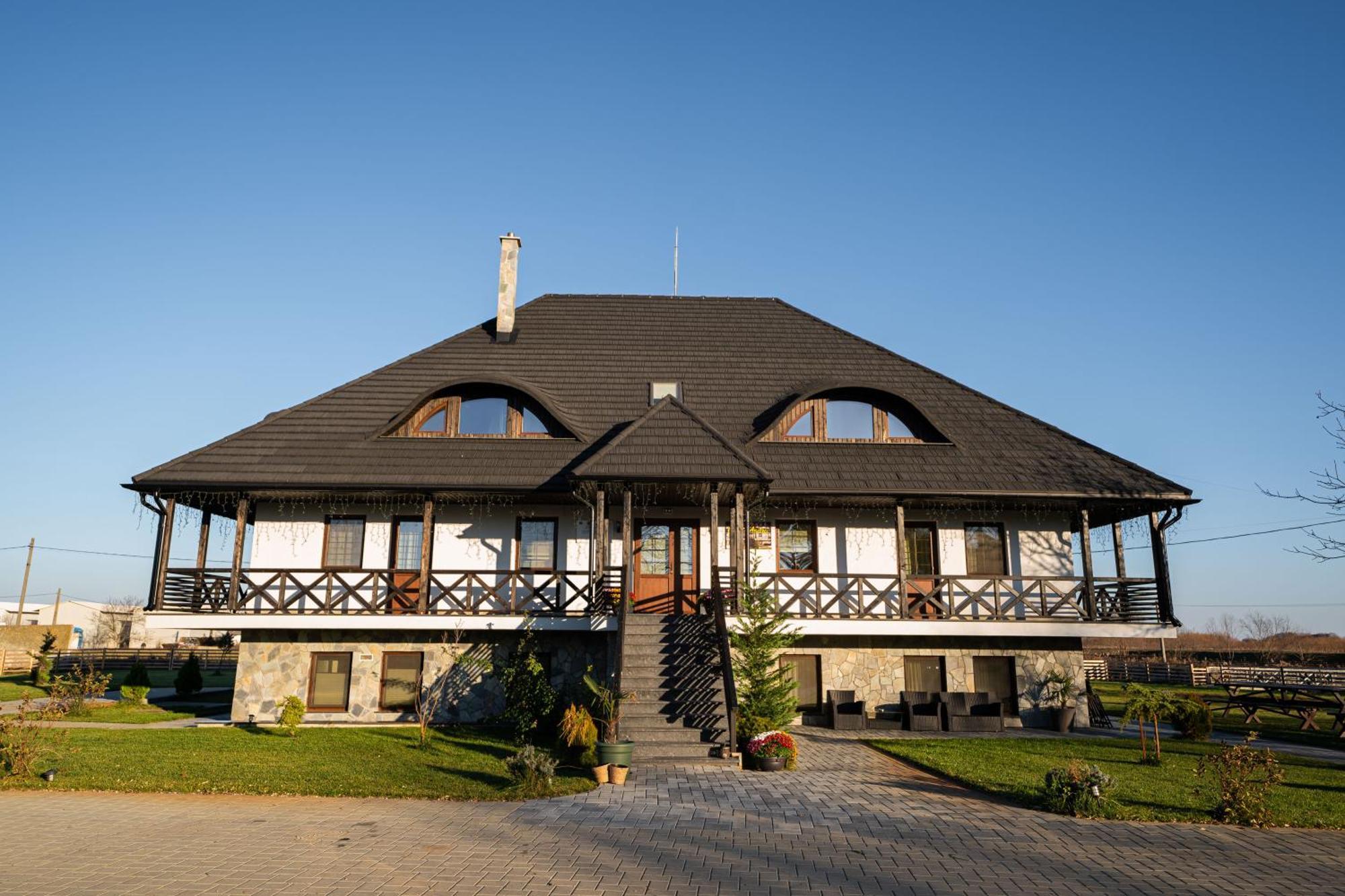 Casa Andra Hotel Siret Eksteriør billede